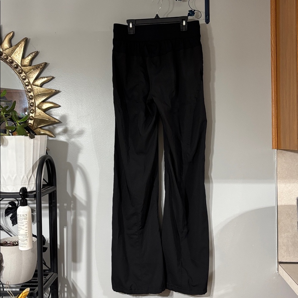 Lululemon Dance Studio Pants - Picture 8 of 9